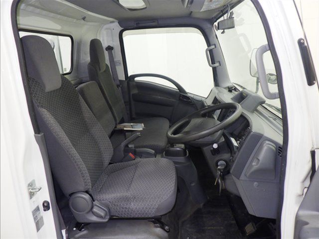 2021 Isuzu Elf With crane auction photo 5