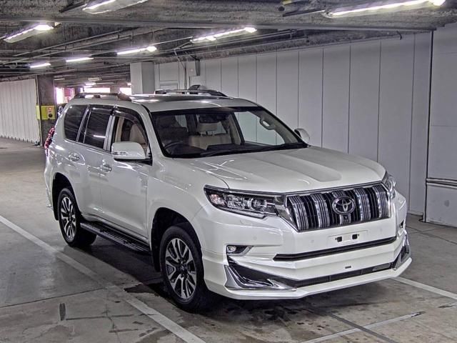2023 Toyota ランドクルーザープラド TX L P Japan auction vehicle