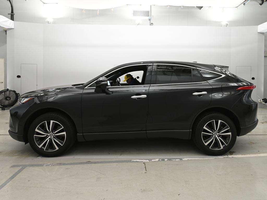 2023 Toyota Harrier G auction photo 4