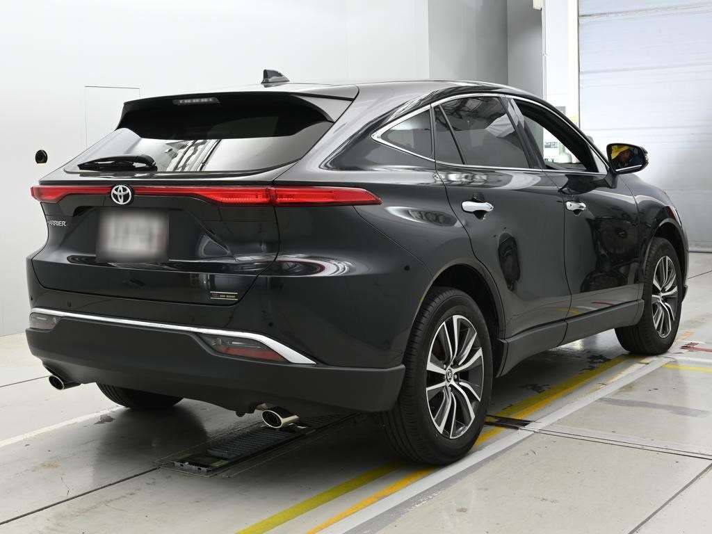 2023 Toyota Harrier G auction photo 2