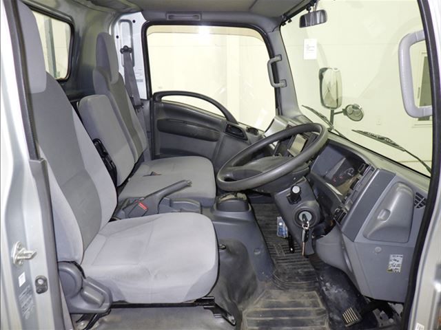 2015 Isuzu Elf Flatbed auction photo 5