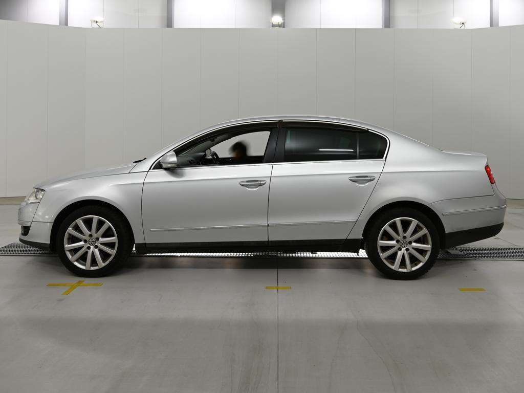 2006 Volkswagen VW パサート V6 4Motion 4WD auction photo 4