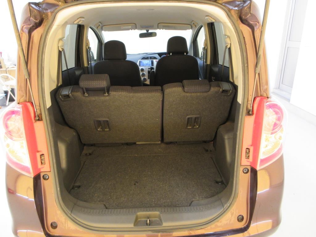 2010 Toyota Ractis G HID Selection auction photo 8