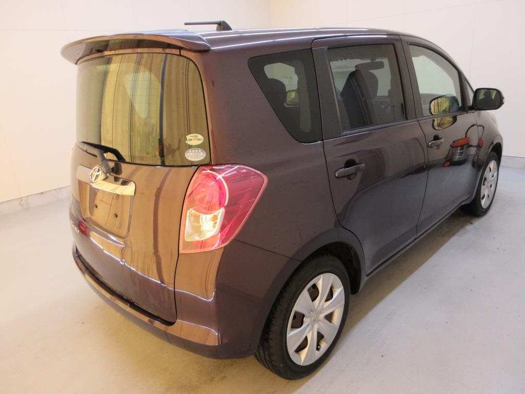 2010 Toyota Ractis G HID Selection auction photo 2