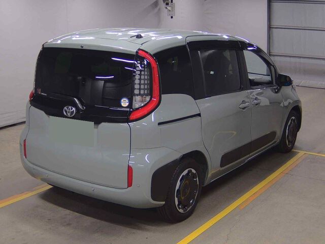 2025 Toyota Sienta Z auction photo 5