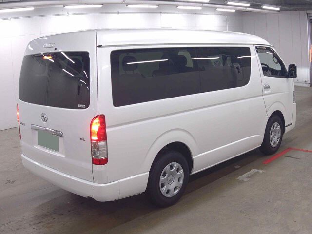 2024 Toyota Hiace GL auction photo 5