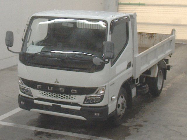 Japan Auction Vehicles 10 2021 Mitsubishi Fuso Canter dump auction photo