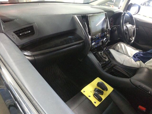 2021 Toyota Alphard 2.5S Cパッケージ auction photo 3