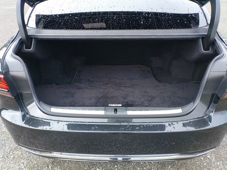 2021 Lexus LS auction photo 8