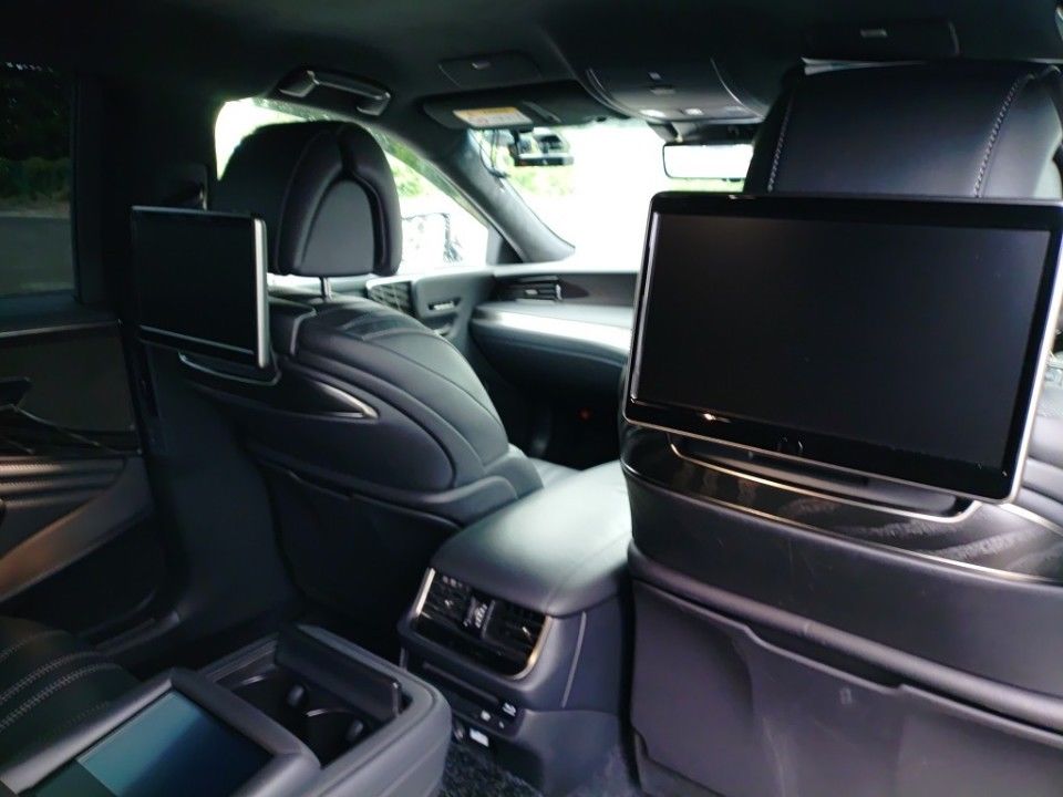 2021 Lexus LS auction photo 23
