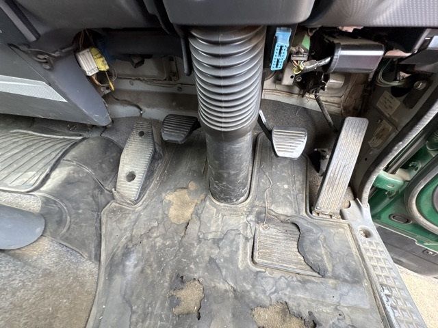2012 Isuzu Forward auction photo 4