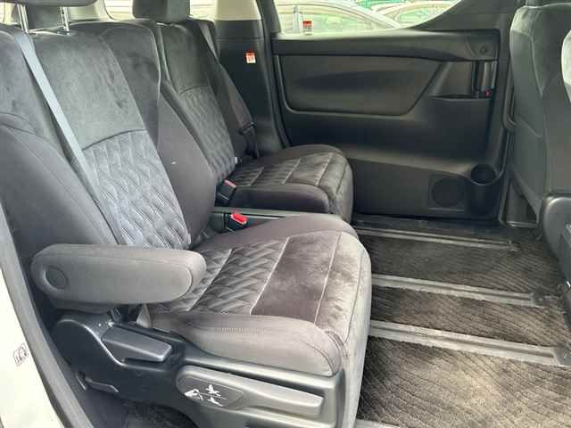 2022 Toyota Alphard 2.5S auction photo 7