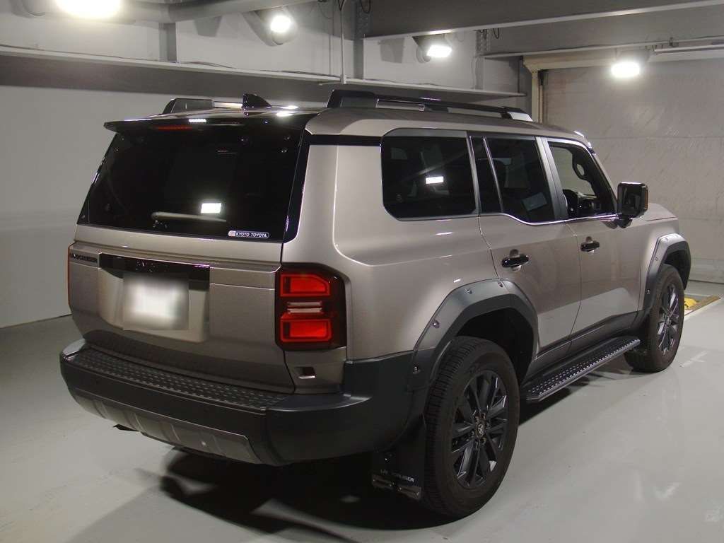2024 Toyota Land Cruiser 250 ZX 4WD auction photo 2
