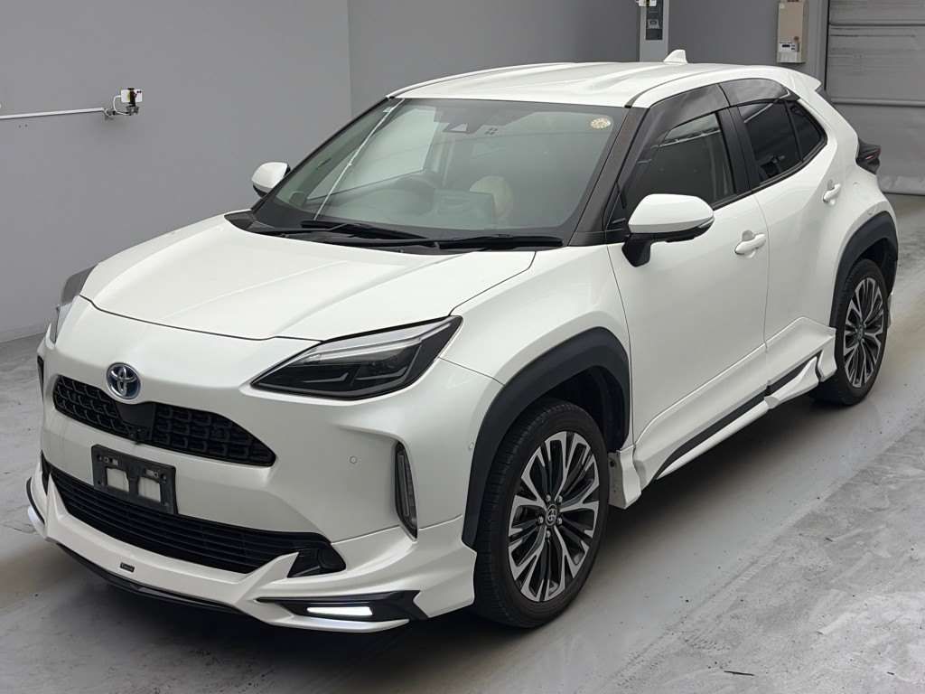 2022 Toyota Yaris Cross Hybrid Z Japan auction vehicle
