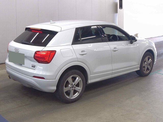 2017 Audi Q2 1.0TFSIスポーツ auction photo 5