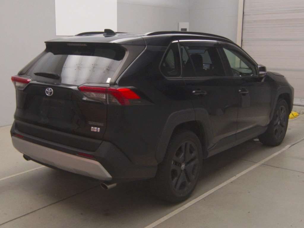 2023 Toyota RAV4 ハイブリッドアドベンチャ 4WD auction photo 2