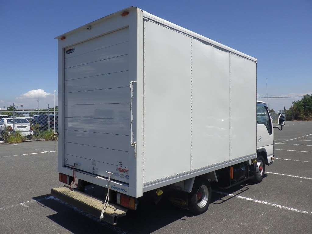 2011 Isuzu Elf Panel van auction photo 2