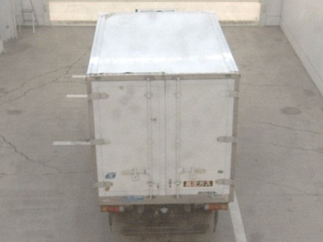 2017 Mitsubishi Fuso Canter Refrigerated and frozen trucks auction photo 3