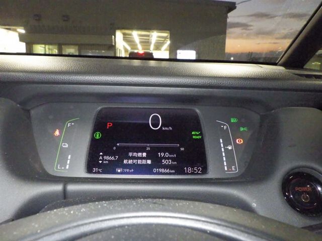2022 Honda Fit EHEVリュクス auction photo 6