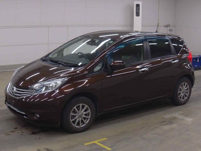 2015 Nissan Note メダリスト FOUR 4WD auction photo 4