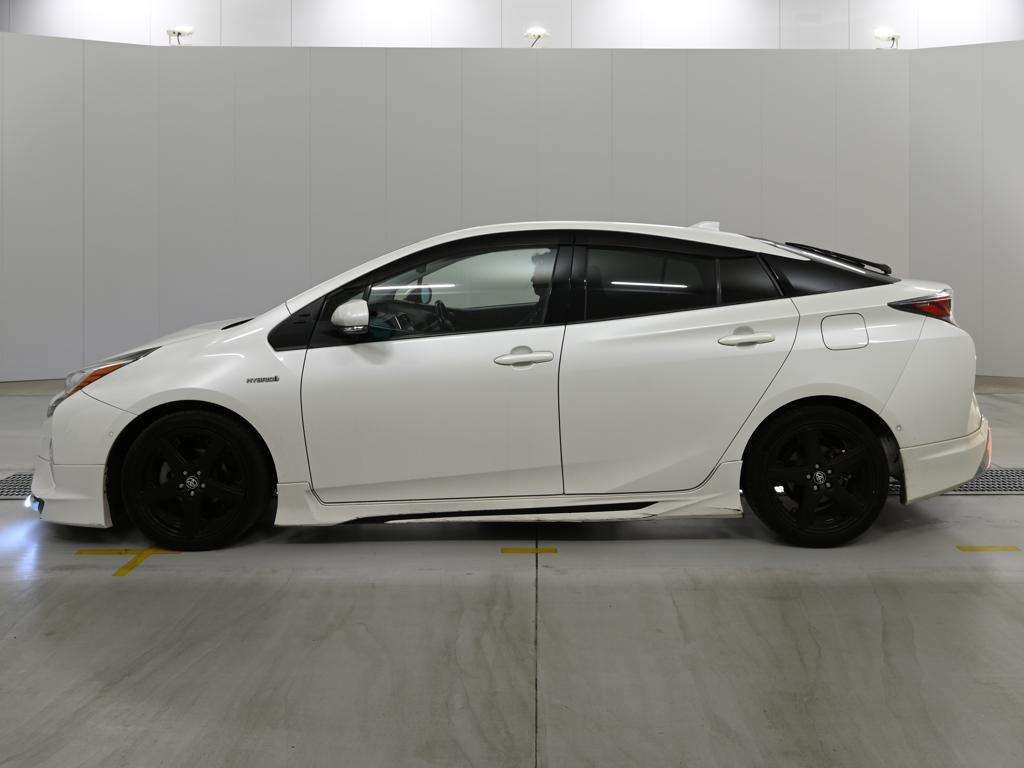 2016 Toyota Prius A Premium Touring Selection auction photo 4