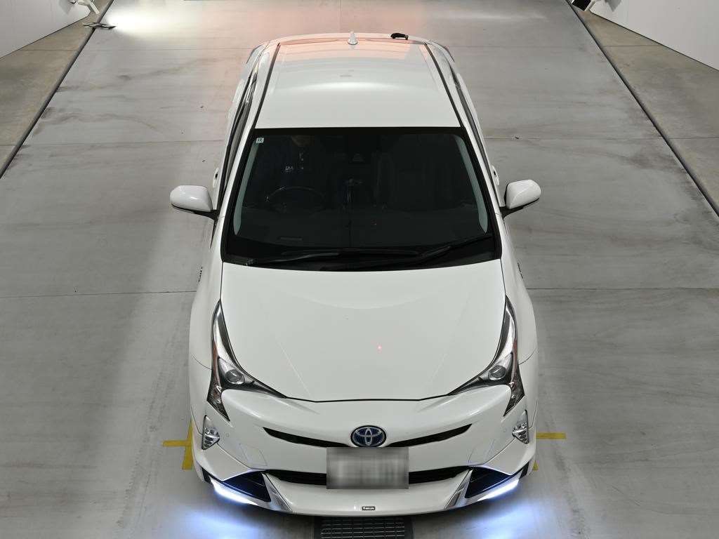 2016 Toyota Prius A Premium Touring Selection auction photo 7