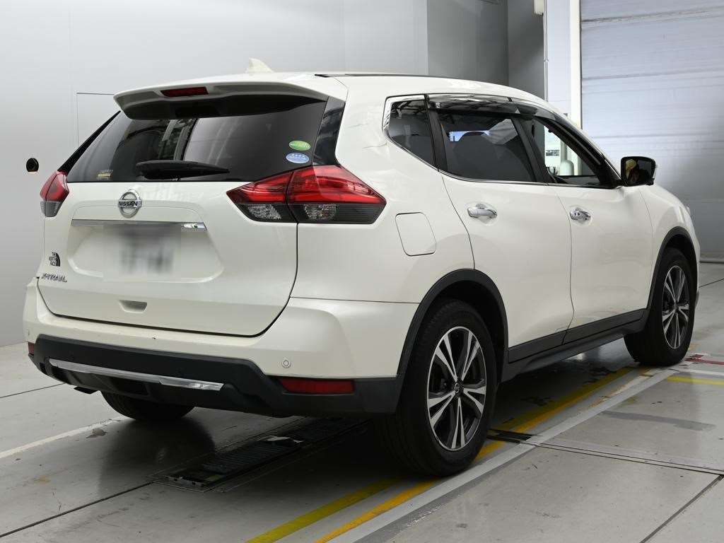 2018 Nissan X-Trail 20Xi auction photo 2