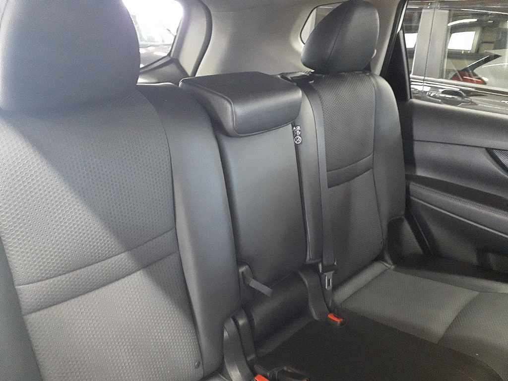 2018 Nissan X-Trail 20Xi auction photo 11