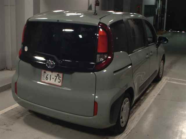 2023 Toyota Sienta X auction photo 5
