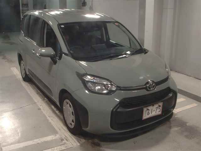 Japan Auction Vehicles 12 2023 Toyota Sienta X auction photo