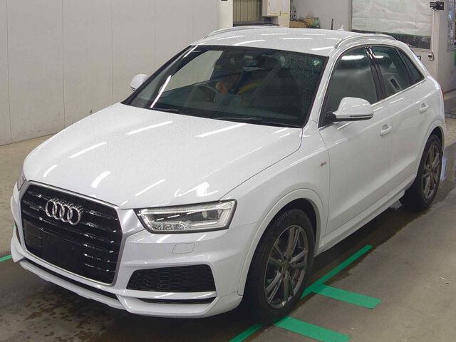 2017 Audi Q3 2.0TFSIQ180Sラ 4WD auction photo 4