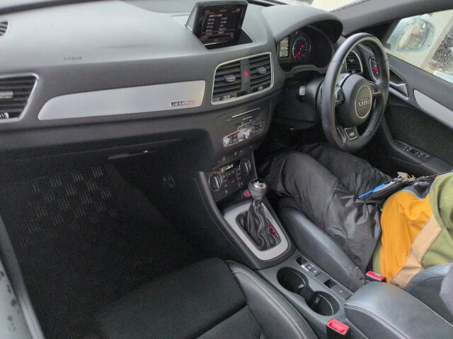 2017 Audi Q3 2.0TFSIQ180Sラ 4WD auction photo 3