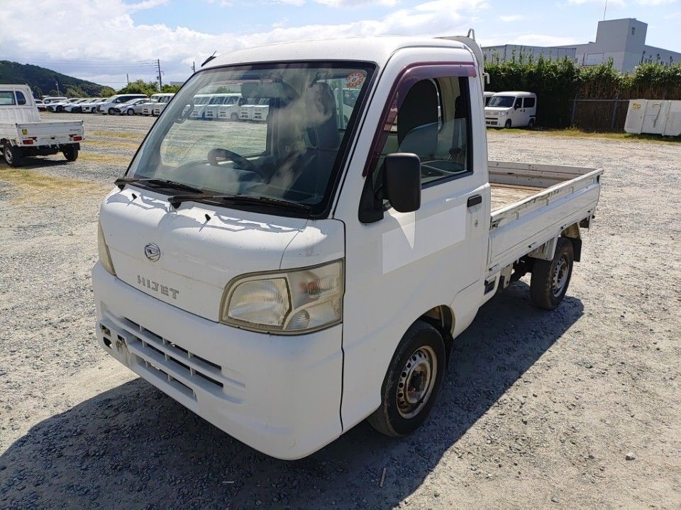 Japan Auction Vehicles 32 2012 Daihatsu Hijet auction photo
