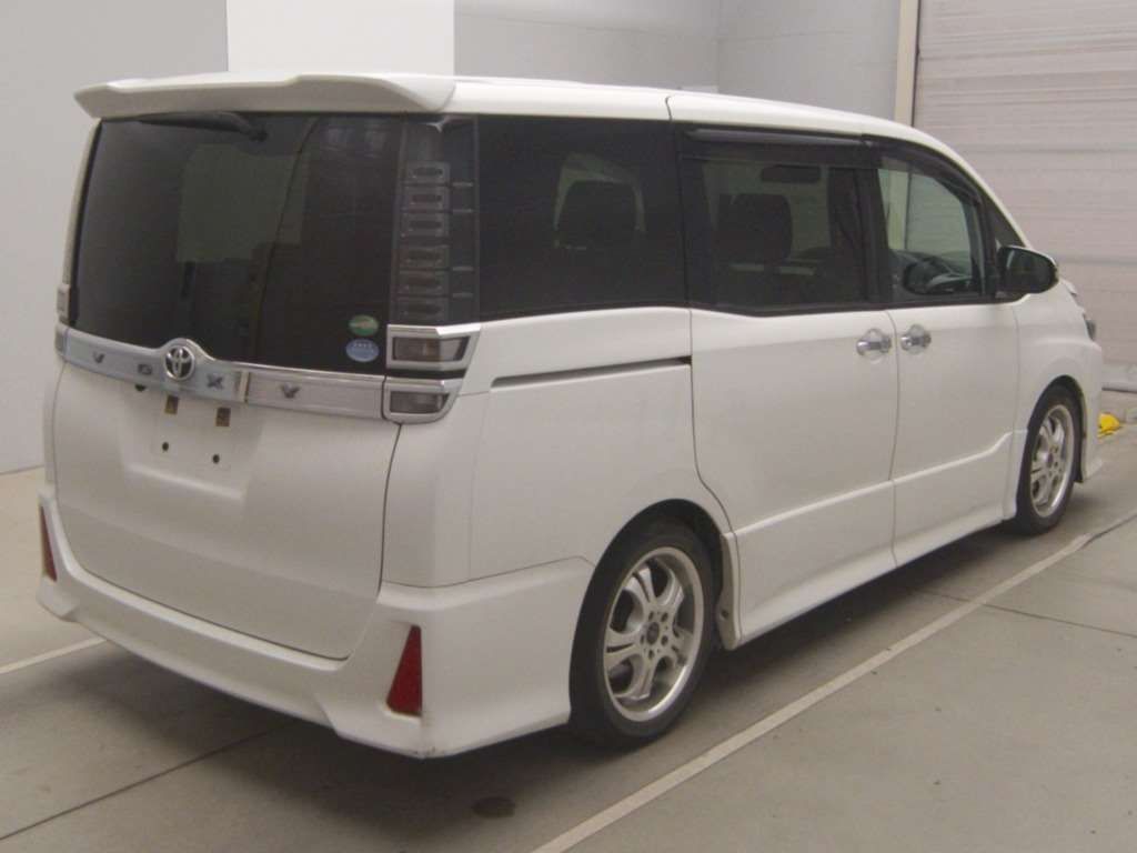 2018 Toyota Voxy ZS Kirameki auction photo 2