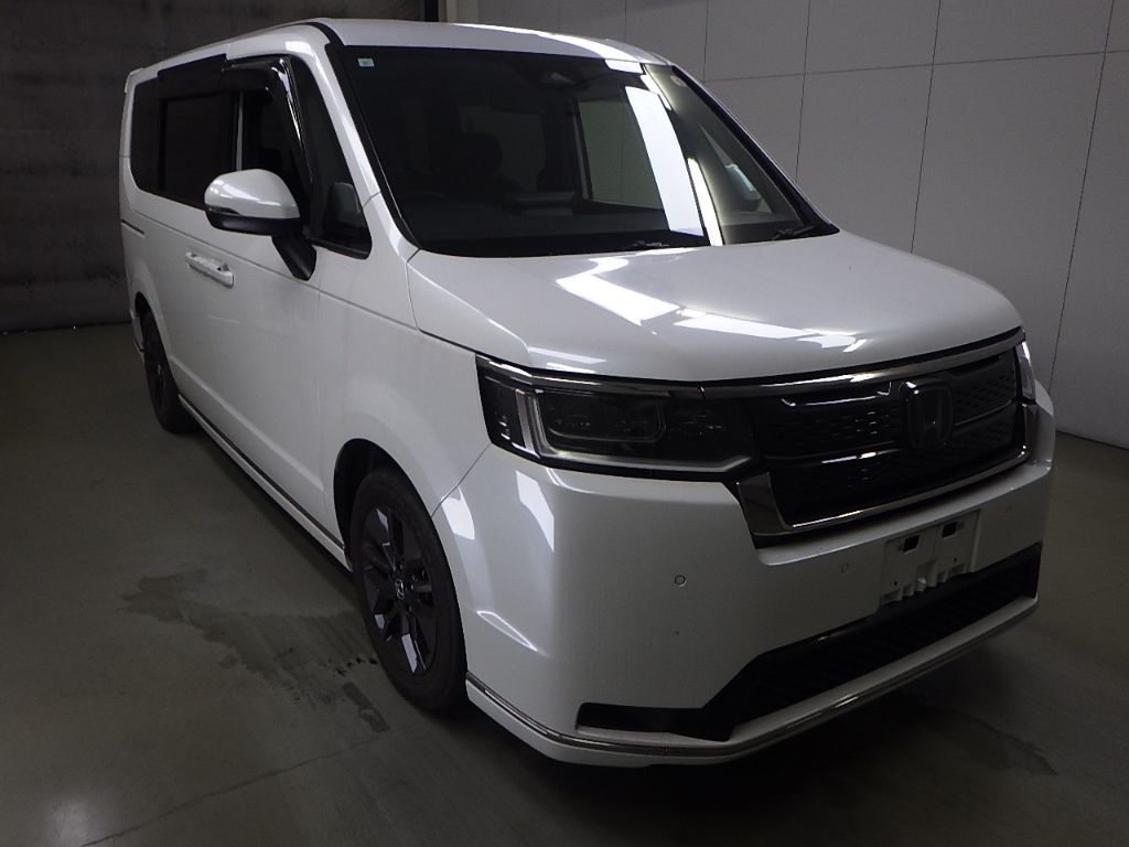 Japan Auction Vehicles 11 2023 Honda Stepwgn 7 people auction photo