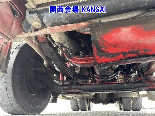 2013 Isuzu Giga dump auction photo 15