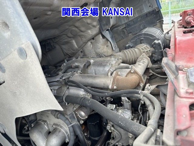 2013 Isuzu Giga dump auction photo 7