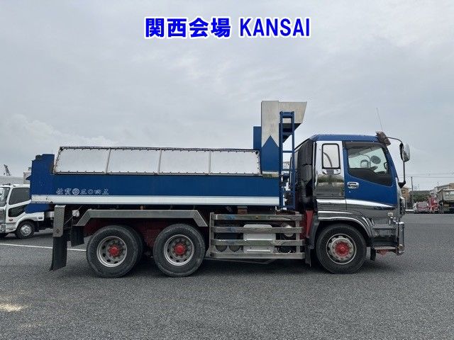2013 Isuzu Giga dump auction photo 21