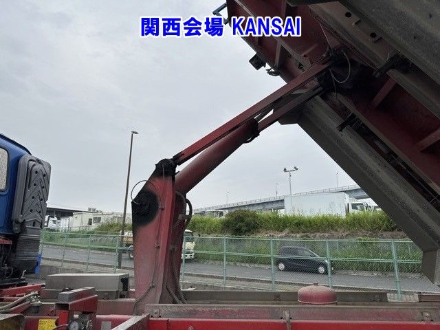 2013 Isuzu Giga dump auction photo 20