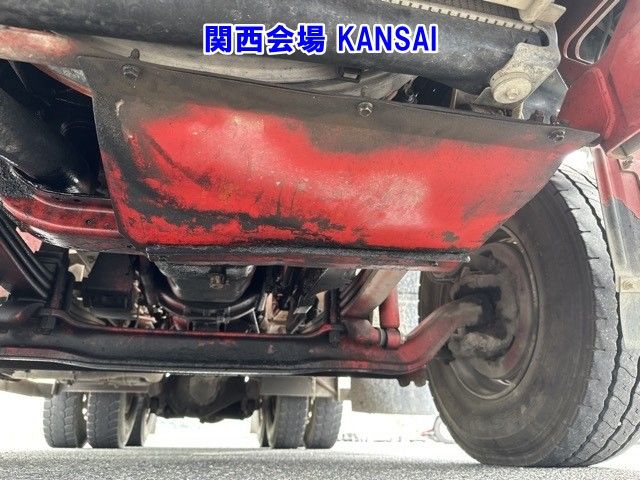 2013 Isuzu Giga dump auction photo 16