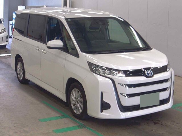2024 Toyota Noah Hybrid G Japan auction vehicle