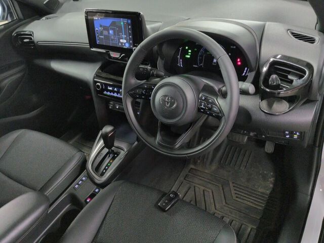 2025 Toyota Yaris Cross ハイブリッドZ auction photo 3
