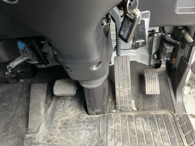 2022 Mitsubishi Fuso Fighter Refrigerated PG Wide auction photo 4
