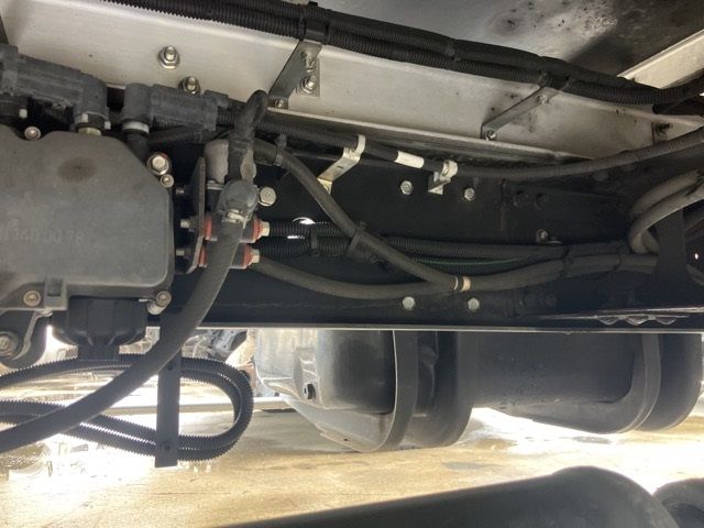 2022 Mitsubishi Fuso Fighter Refrigerated PG Wide auction photo 12