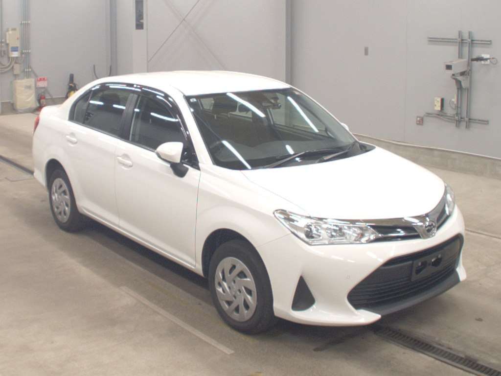 2021 Toyota Corolla Axio EX 4WD auction photo 5