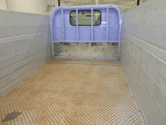 2001 Isuzu Elf Flatbed auction photo 4