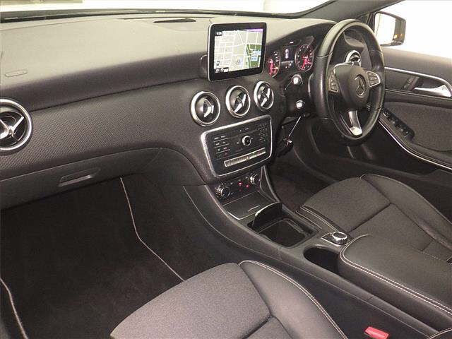 2017 Mercedes-Benz A180 auction photo 4