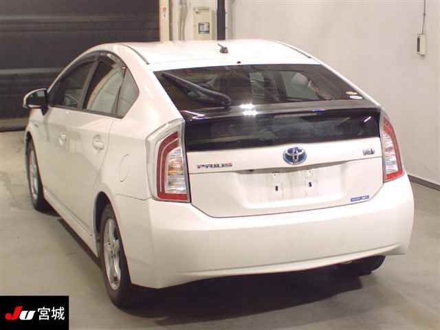 2013 Toyota Prius S auction photo 2