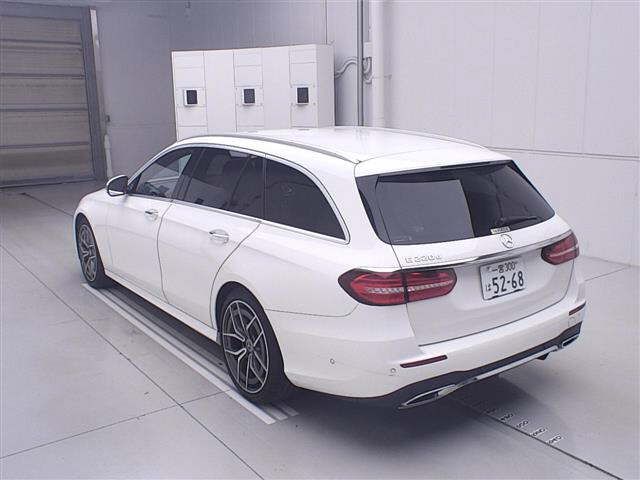 2017 Mercedes-Benz E220d auction photo 2