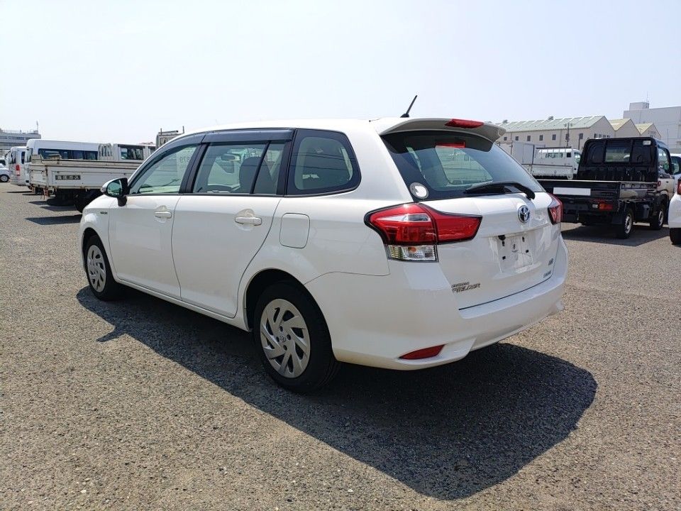 2020 Toyota Corolla Fielder auction photo 6